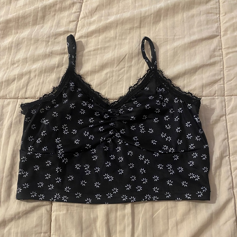 Black flower crop top